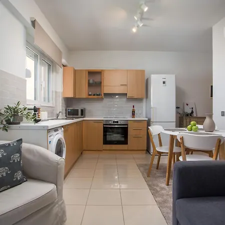Ophelia Living Apartment Rhodes City